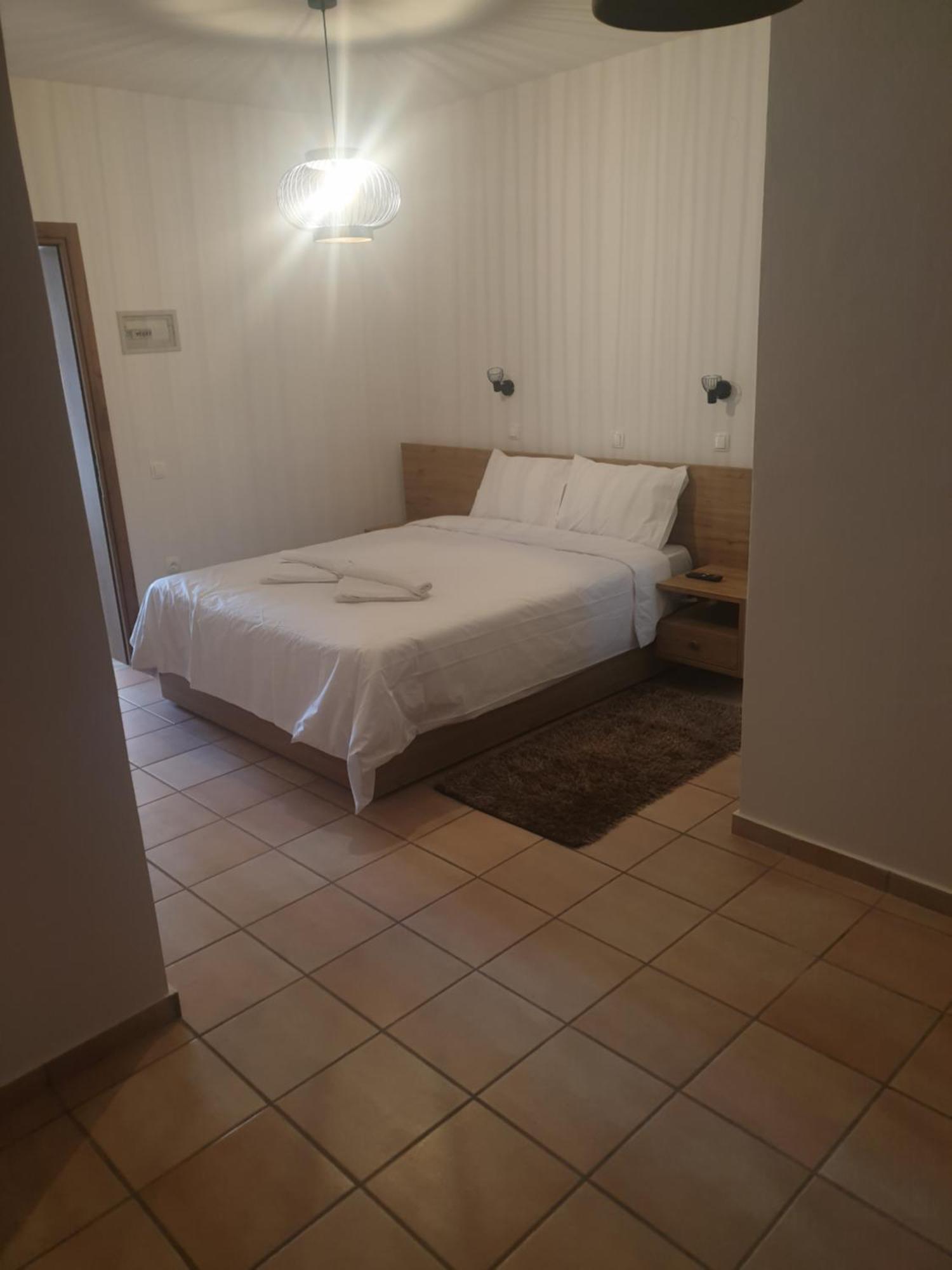 To Ellinikon Apartman Omalósz Kültér fotó