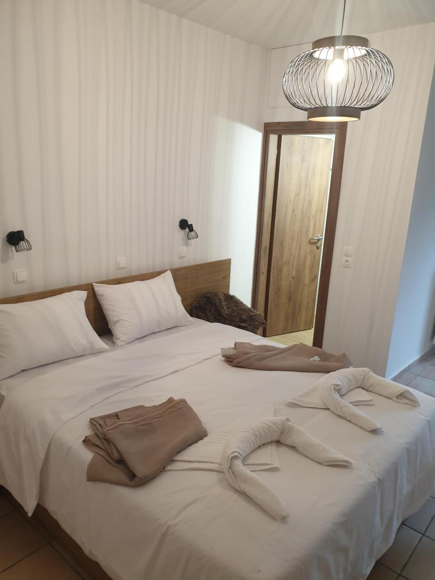 To Ellinikon Apartman Omalósz Kültér fotó